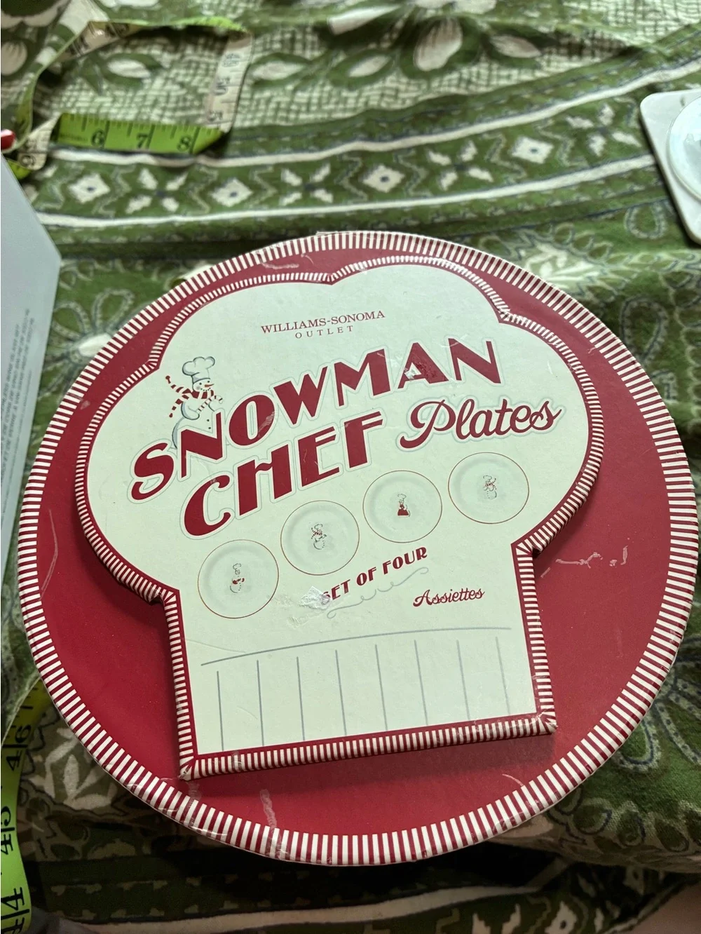 Williams Sonoma “Snowman Chef Plates”. NIB ORIGINAL TAG. 4 Small plates.